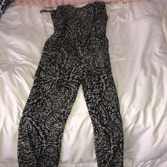 Jumpsuit - Picture 1 of 3